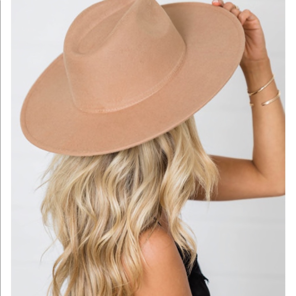 Pink Lily Boutique tan wide brim fedora